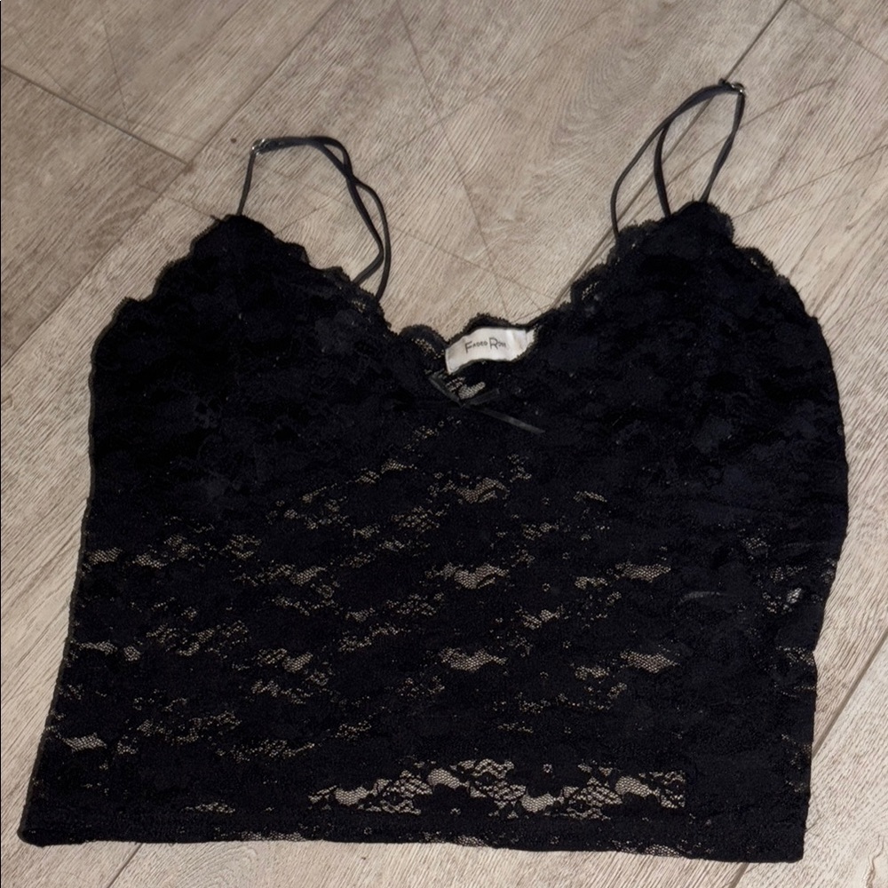 Black Lace Crop